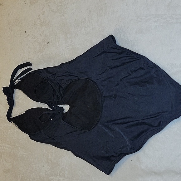 Juniors swimsuit one piece worn once like new Size M - Picture 2 of 6
